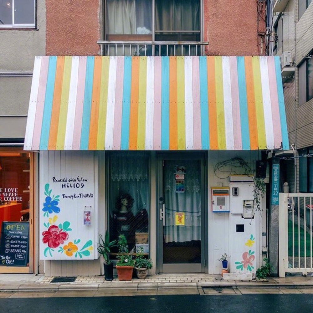 偶遇一家街角小店