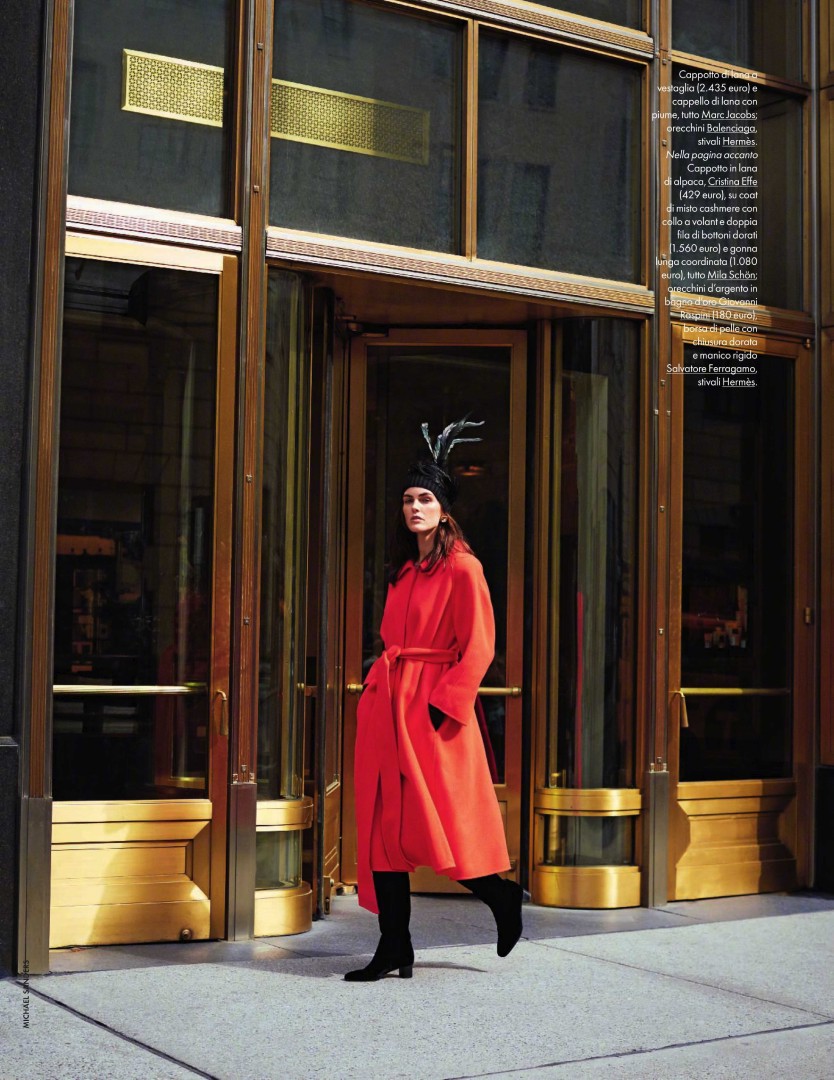 Elle Italia December 2019 “Vedo Rosso”主题
模特：Hilary Rhoda
摄影 : Michael Sanders
[weibo@小象王国]