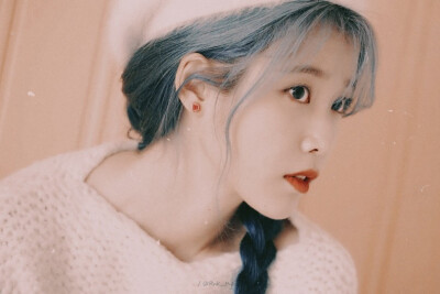 IU