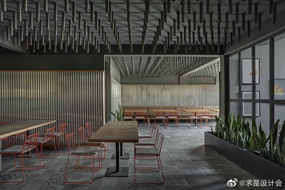 Sunrise花园餐厅，印度 / M9 Design Studio。#求是爱设计#