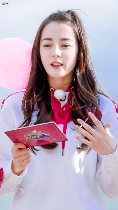 呃…热巴太美了