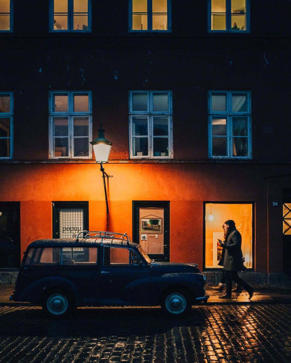 夜幕下的哥本哈根。ins：koebenhavnsk