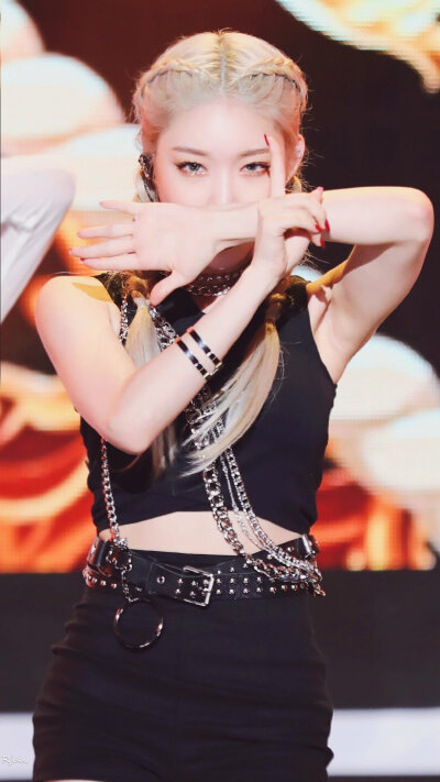 金请夏
图片转自微博