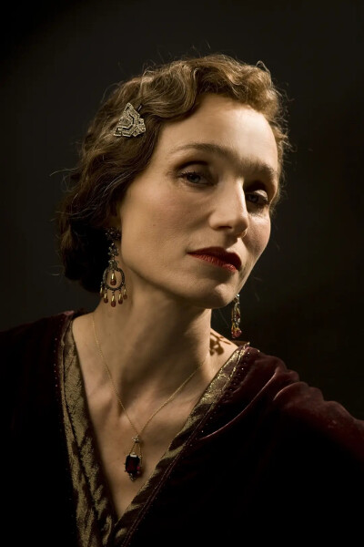 克里斯汀·斯科特·托马斯
Kristin Scott Thomas