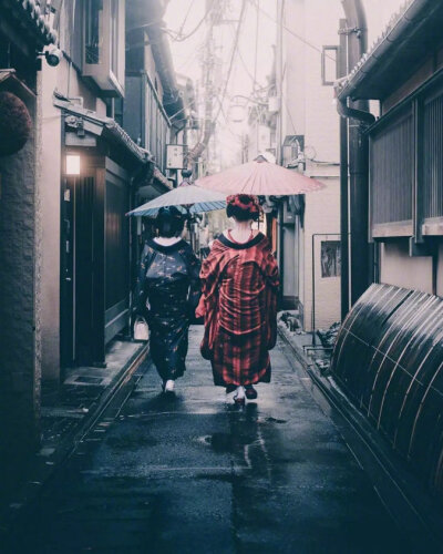 京都的雨天 via.Taro Moberly