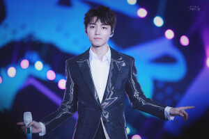 王俊凯×2019.12.31  湖南卫视跨年演唱会×cr：logo