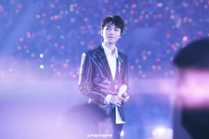 王俊凯×2019.12.31  湖南卫视跨年演唱会×cr：logo