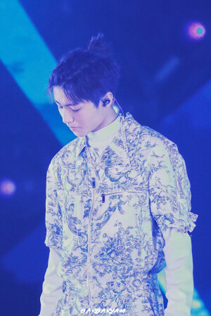 王俊凯×2019.12.31  湖南卫视跨年演唱会×cr：logo