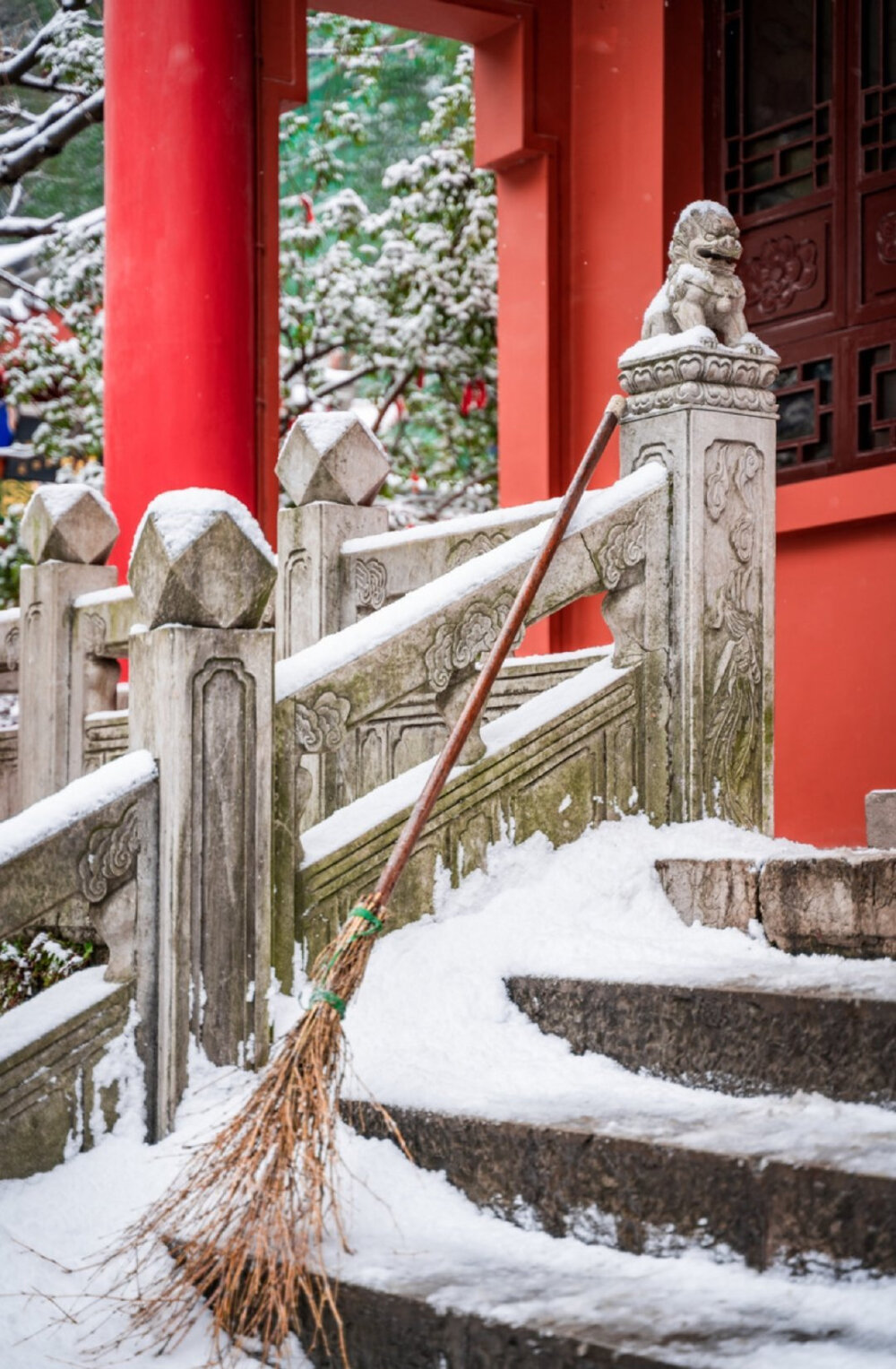 城門立雪。2020.1.8
庚子年安好。