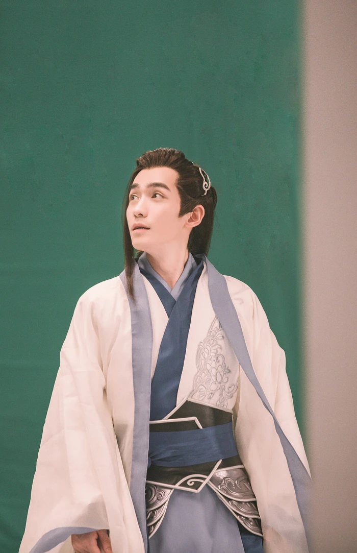 朱一龍 新倩女幽魂 公子景 オンラインゲーム 巨大なポスター