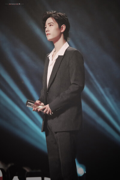 200108今日头条盛典｜肖战