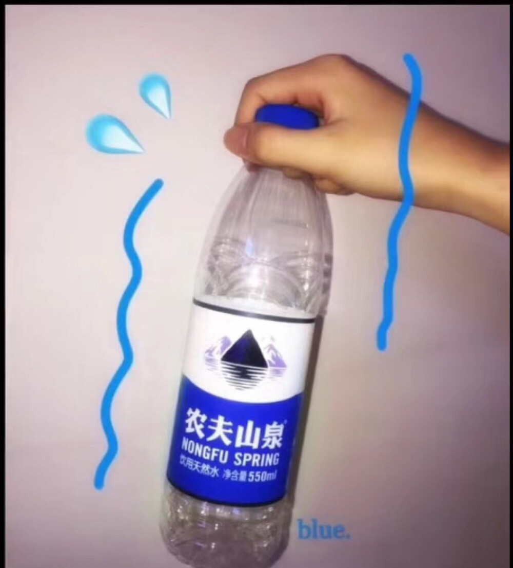 五颜六色的矿泉水儿，好看呦＝闺蜜头像＝