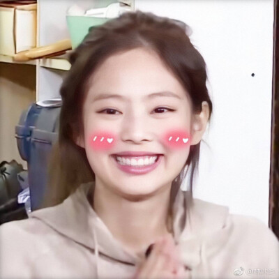 hi 现在有人在吗 我是来发1000f胡力的。
上次就说发红包但是不知道怎么搞就弄了个群群等你来
年末了大家明白的没钱钱了就发10r红包了TT
可以扫二维码有五个人了我就发TT（如果没人来我就吞公款了啊！