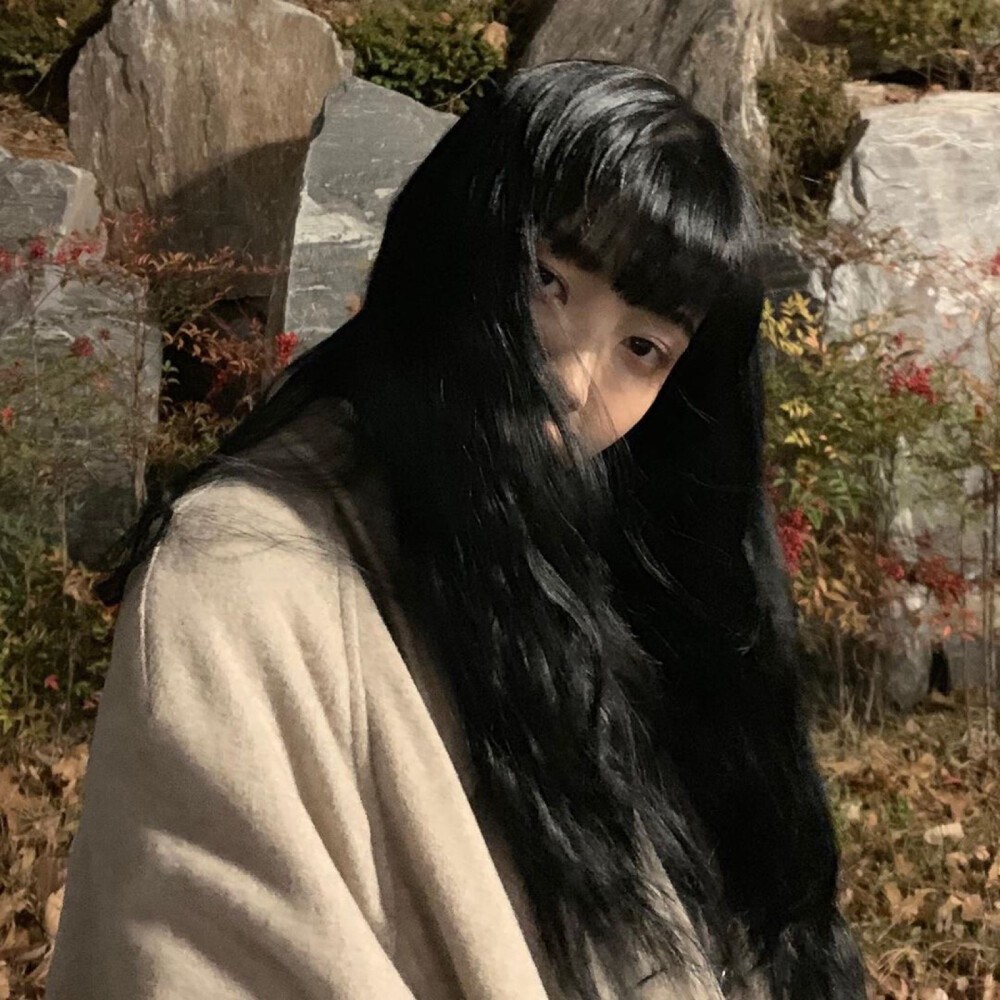 朴秀荣 Joy 朴秀英
Red velvet成员