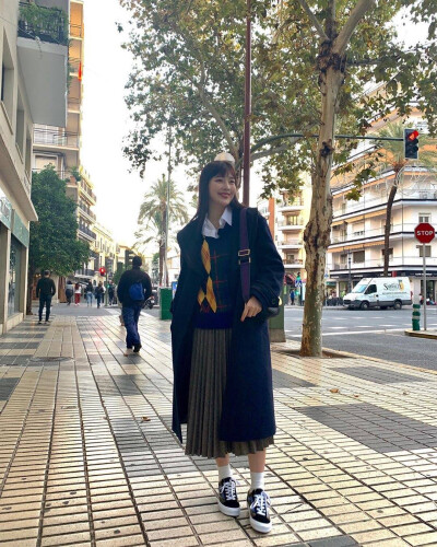 朴秀荣 Joy 朴秀英
Red velvet成员