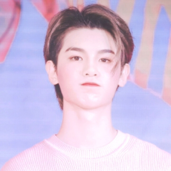 黄明昊