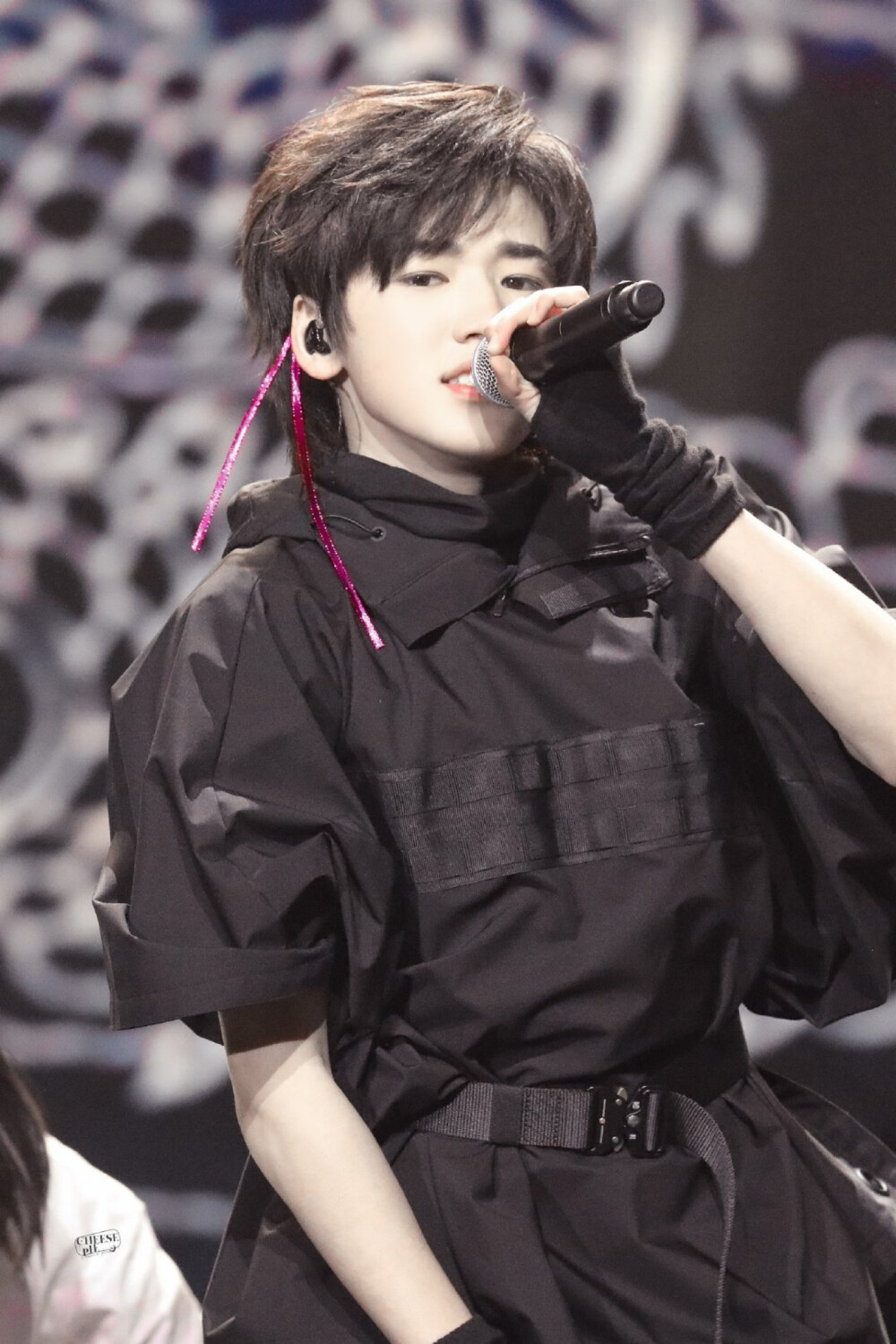 200111TF家族重逢新年音乐会
「ɪ ʟɪᴋᴇ ᴛʜᴇ ɴɪɢʜᴛ
ᴡɪᴛʜᴏᴜᴛ ᴛʜᴇ ᴅᴀʀᴋ
ᴡᴇ’ᴅ ɴᴇᴠᴇʀ sᴇᴇ ᴛʜᴇ sᴛᴀʀs」
cr.logo