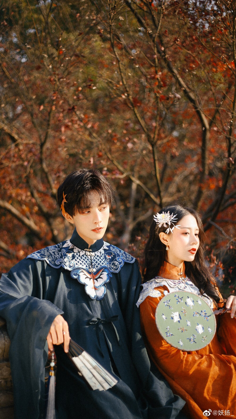 出镜:妖扬，葵花
地点:西湖
汉服:春山集