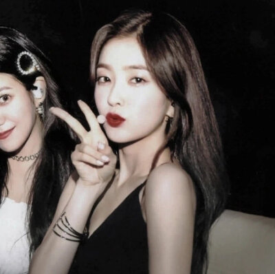 崔雪莉 金艺琳 裴柱现 