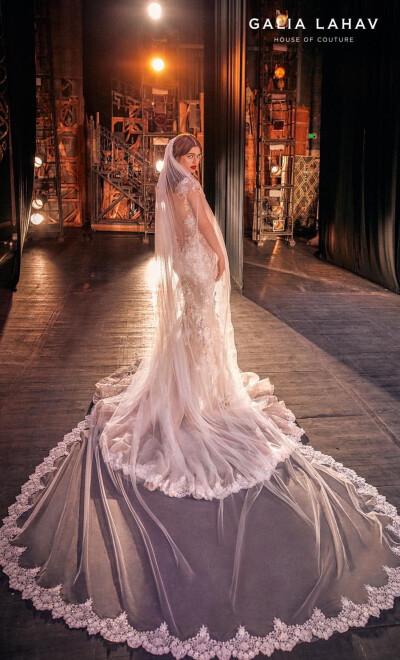 Galia Lahav 2020“Make A Scene”