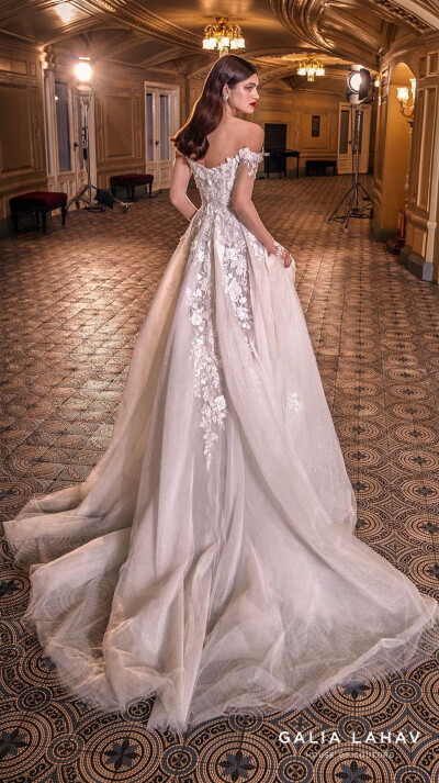 Galia Lahav 2020“Make A Scene”