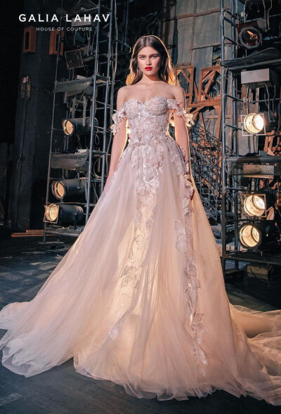 Galia Lahav 2020“Make A Scene”