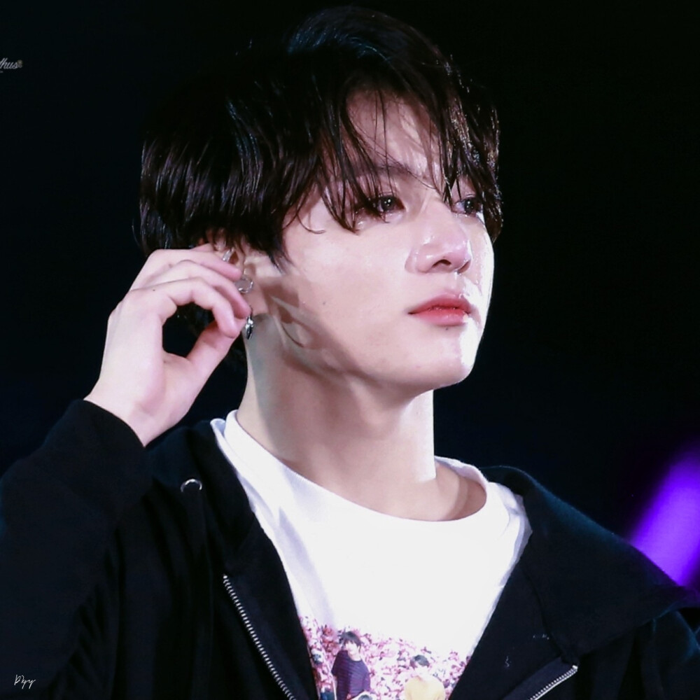 田柾国
@helianthusjk97