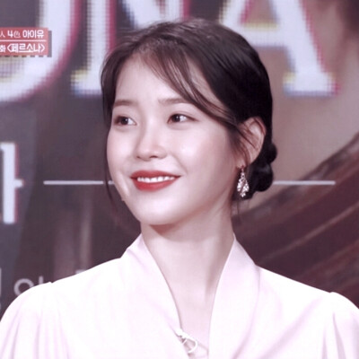 iu 李知恩
原图cr.dt温妤