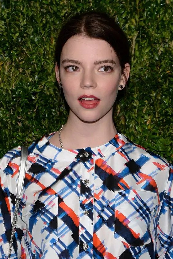 安雅·泰勒_乔伊