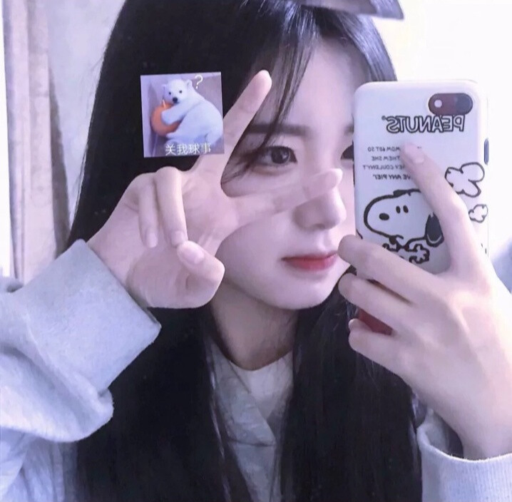 一眼就心动的头像 都是见一个爱一个.装什么对我深情专一.