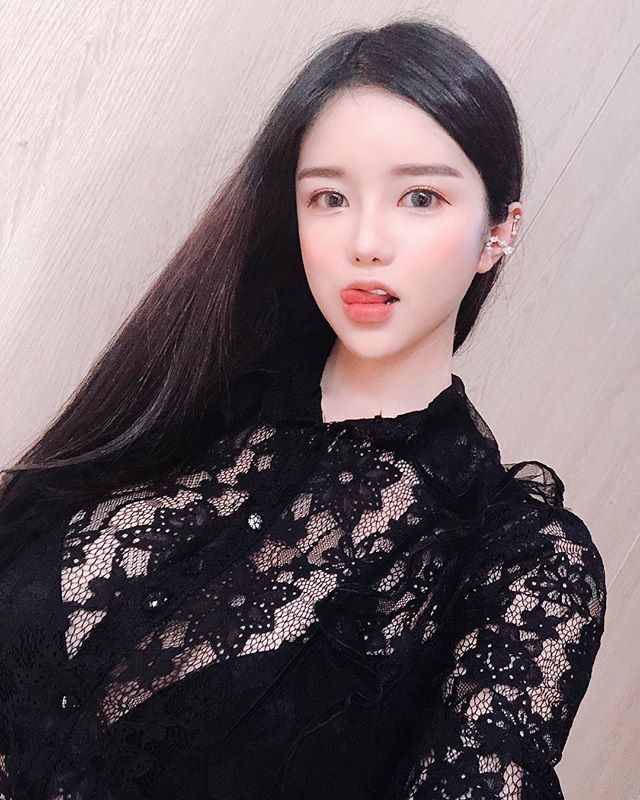 李秀彬