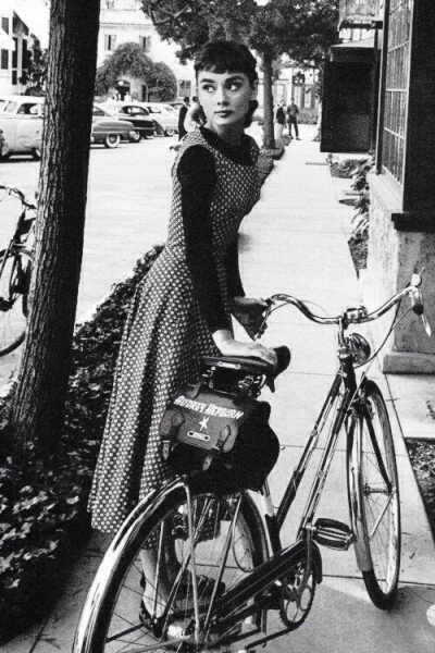 Audrey Hepburn photographed by Mark Shaw on the set of Sabrina, 1953 ​​​