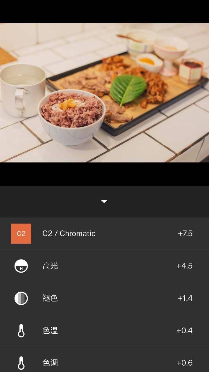 VSCO 日式食物调色参考 食物类最常用的几个滤镜是:【C2】【E1】【A6】【04】
cr. 任然然子 ​​​​