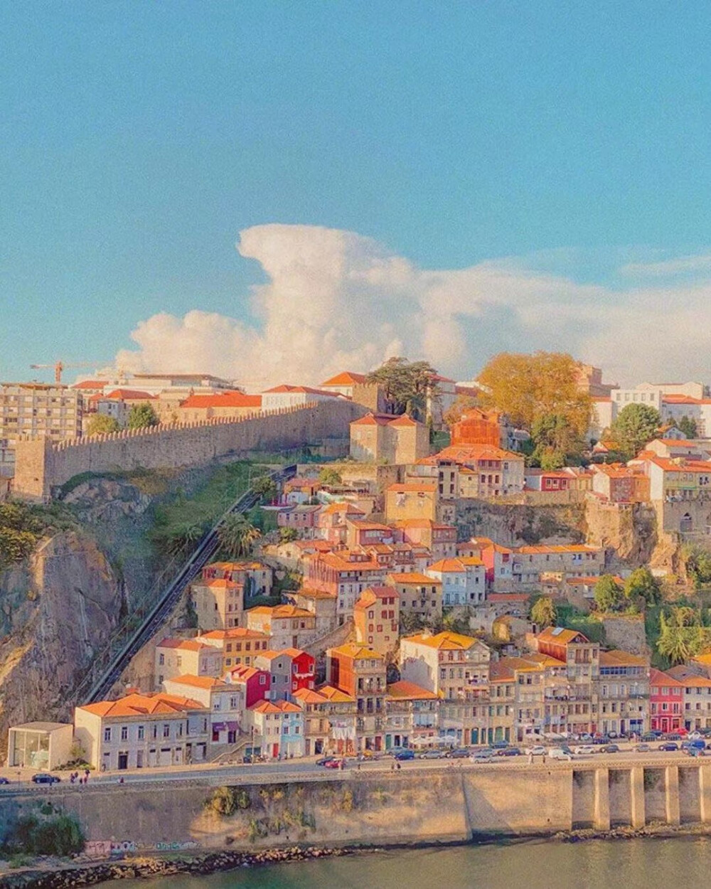 夕阳下的波普尔