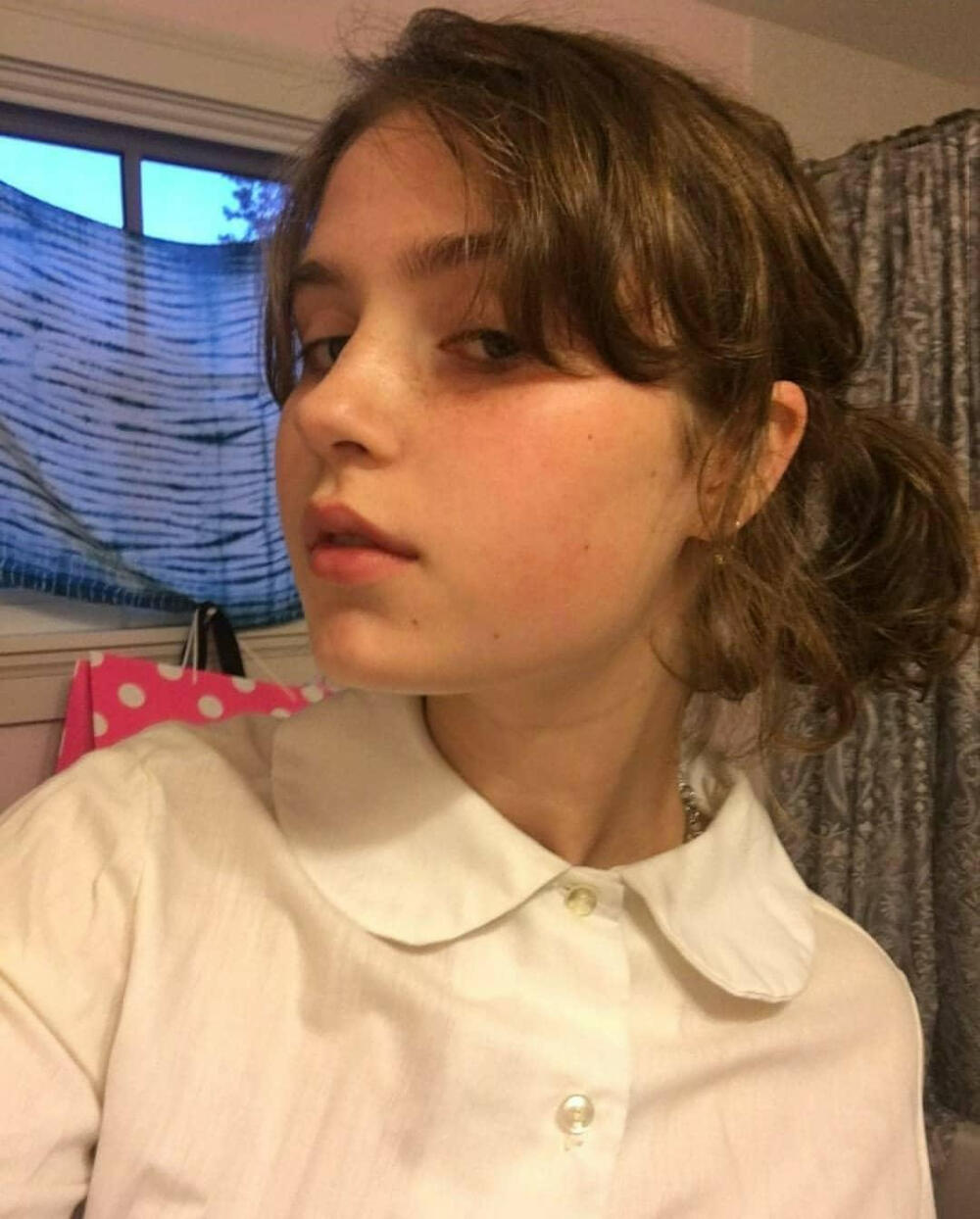 短发Clairo