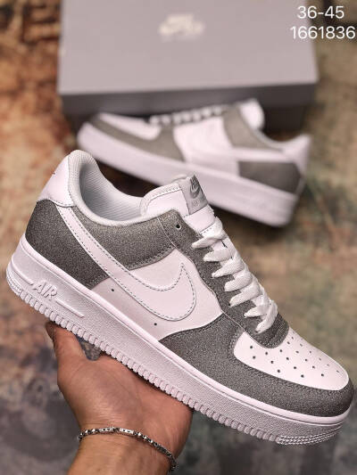 Nike Air Force 1 空军一号“满天星”低帮 头层皮板鞋！