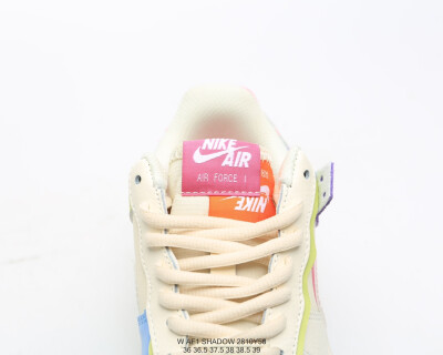 Nike Air Force 1 Shadow 增高厚鞋底 多彩拼色空军一号女子运动休闲板鞋 内置Zoom气垫 分层结构、加大中底及双重品牌标志，充份彰显 ANike AF1 Shadow 女子运动鞋为经典设计注入玩味元素！