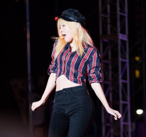 姜涩琪 Kang Seul Gi  강슬기
Red Velvet组合成员