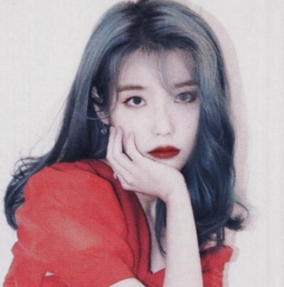 IU
完三恩