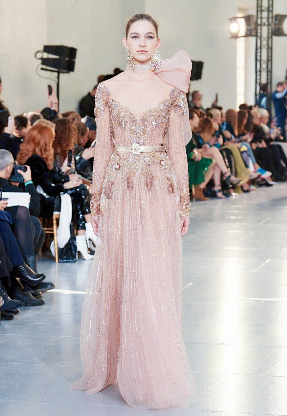 Elie Saab Couture S/S2020
大家记得出门戴口罩哦！