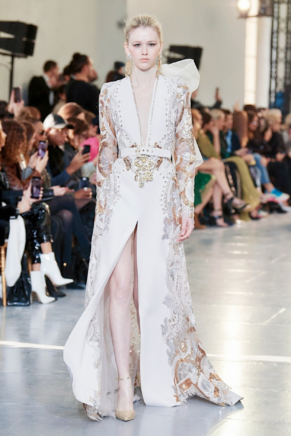 Elie Saab Couture S/S2020
大家记得出门戴口罩哦！