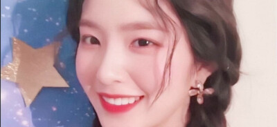 Irene裴珠泫橙光素材.
看简介.