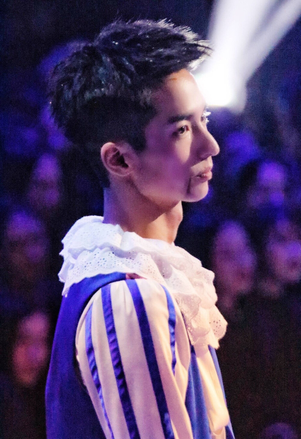 舞者李响
