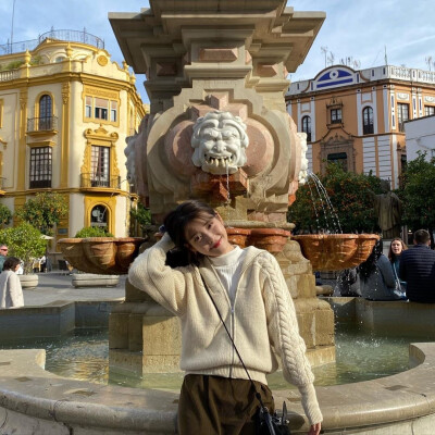 iu♡
李知恩