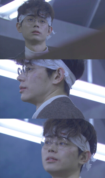 自截壁纸♡日剧截图
《三年a班》 菅田将晖♡苏打
