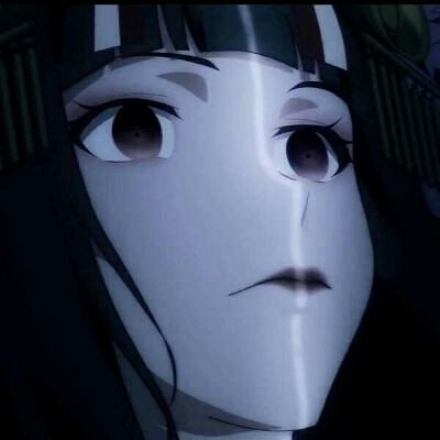 女头
美丽的富江川上
星河滚烫，烫死人间理想