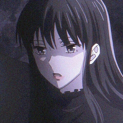 女头
美丽的富江川上
星河滚烫，烫死人间理想