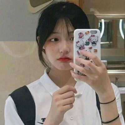 女头
皓月清凉你是人间曙光