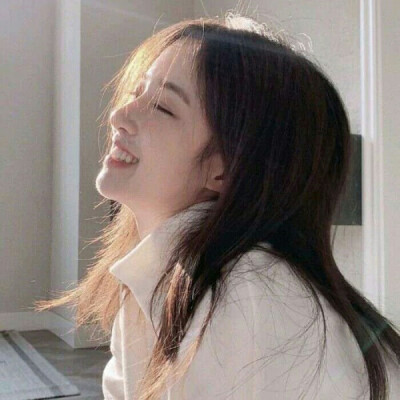 女头
我爱你胜过爱我自己.