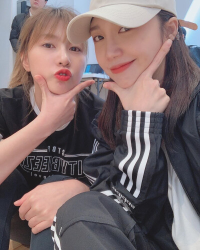 apink吴夏荣郑恩地